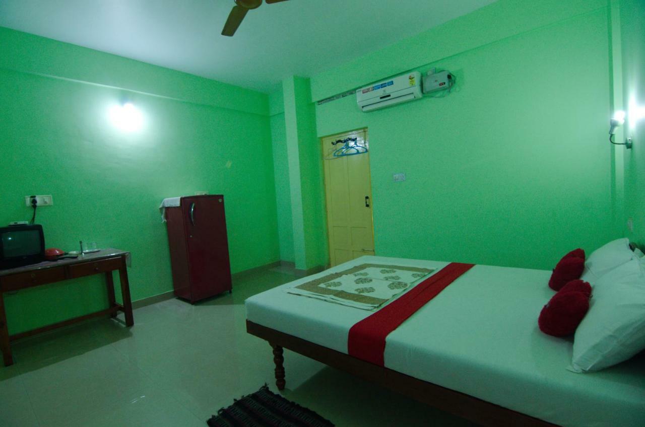 Shirleys Beach Hotel Kovalam Ngoại thất bức ảnh