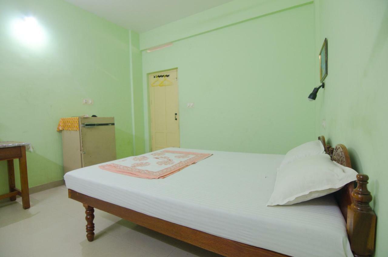Shirleys Beach Hotel Kovalam Ngoại thất bức ảnh