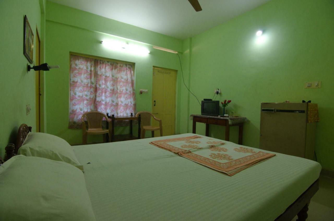 Shirleys Beach Hotel Kovalam Ngoại thất bức ảnh